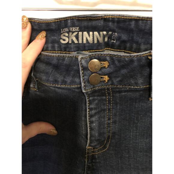 NY&Company low rise skinny jeans size 6 - Picture 3 of 4